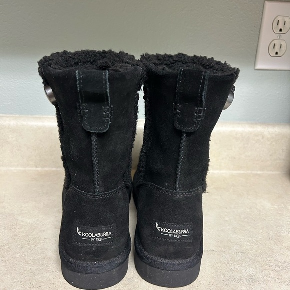 Koolaburra by UGG Black Women's Boots michon pull on short suede size 8 - Picture 3 of 7